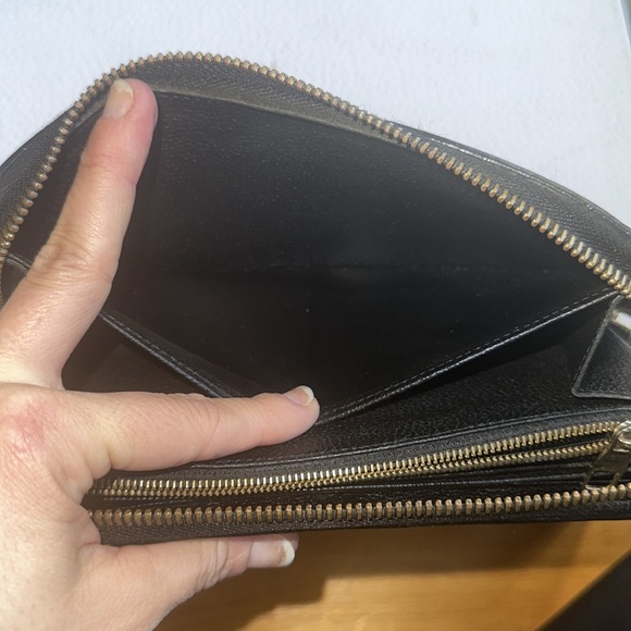 Louis Vuitton Black Empriente Zippy Wallet - Picture 14 of 14